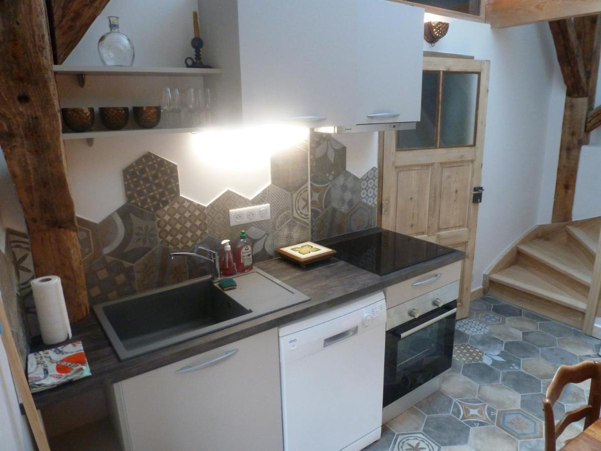 Au Cheval Blanc - Appartements Et Chambres D'Hotes Albertville Dış mekan fotoğraf
